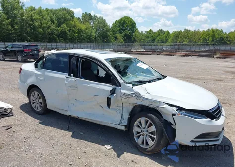 2016 Volkswagen Jetta 1.4T Se z USA, uszkodzony, nr VIN 3VWD67AJ9GM406699